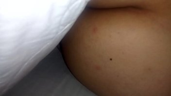 Provocandome con su delicioso trasero